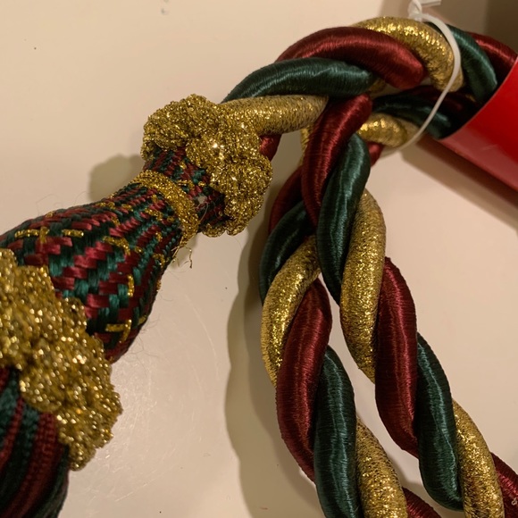 NWT DECORATIVE HOLIDAY ROPE GARLAND. - Picture 3 of 9